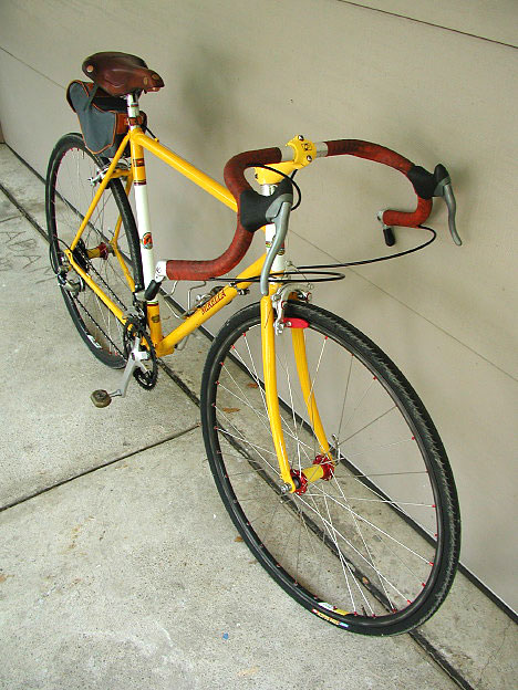 Mirella bicycle - front view