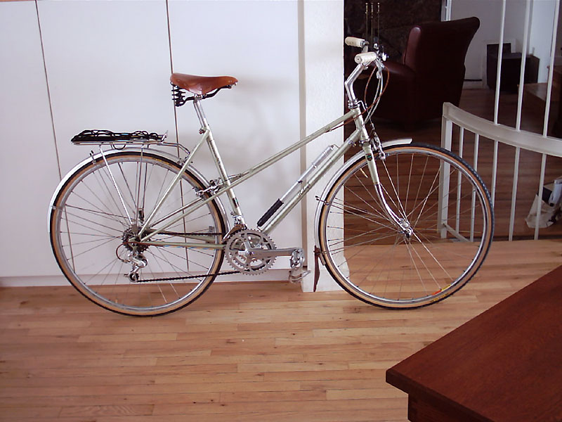 Raleigh Mixte - side view