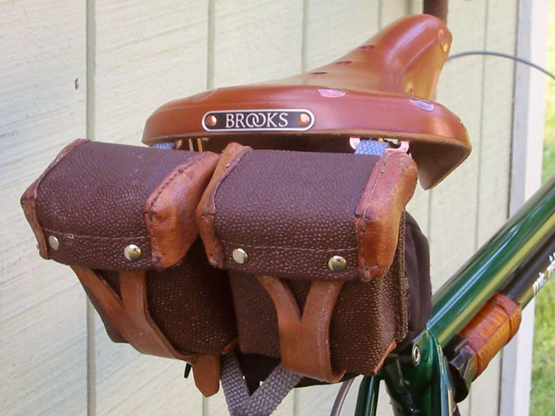 Rivendell Rambouillet - saddle & bag detail