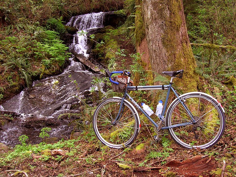 Surly Long Haul Trucker - at the falls