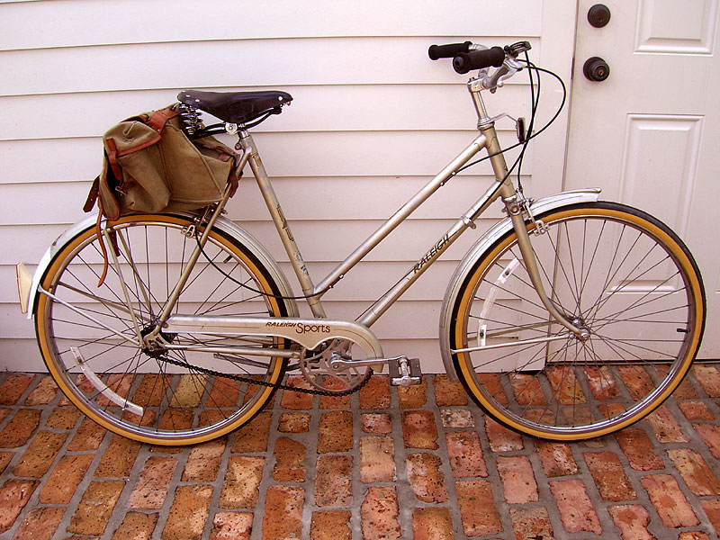 Raleigh Sports - side view