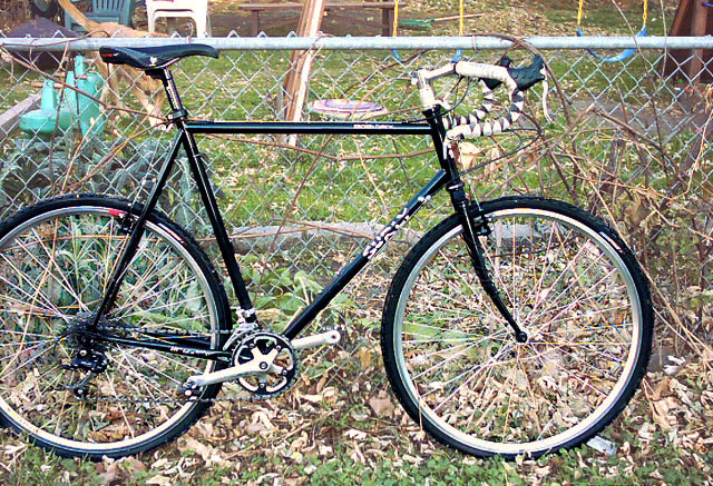 Surly Crosscheck - side view