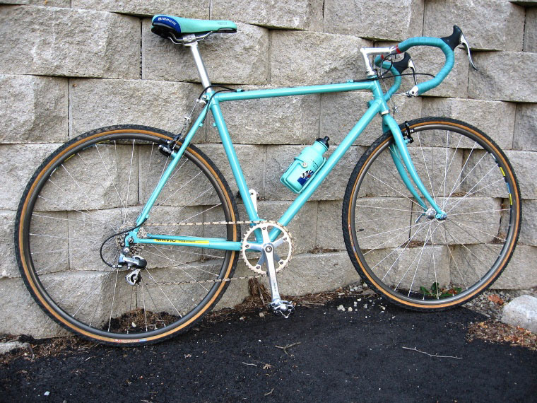 Bianchi Axis - side view