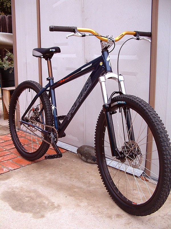 Specialized Hardrock - front angle view